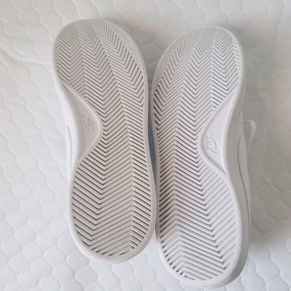 NIKE Womens COURT ROYALE 2 MID LACE-UP TRAINERS SNEAKERS SHOES WHITE SIZE 9 - Picture 10 of 11